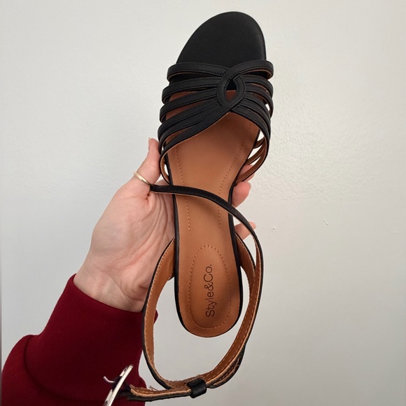 Style & Co. Black Strappy Block Heel Slingback Sandal - Picture 2 of 3